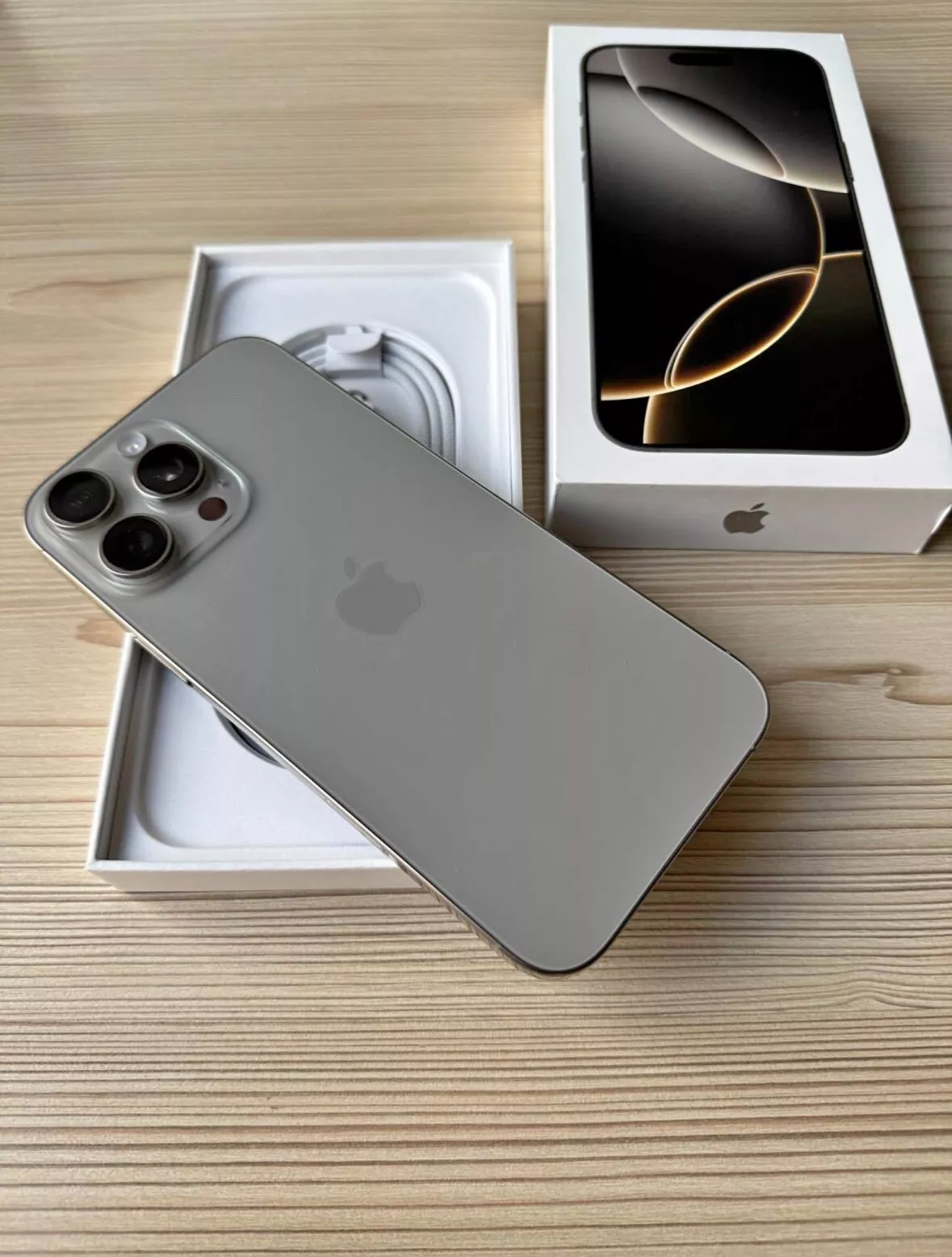 BRAND NEW Apple iPhone 16 Pro Max - 256 GB - (Unlocked) WITH TIKTOK